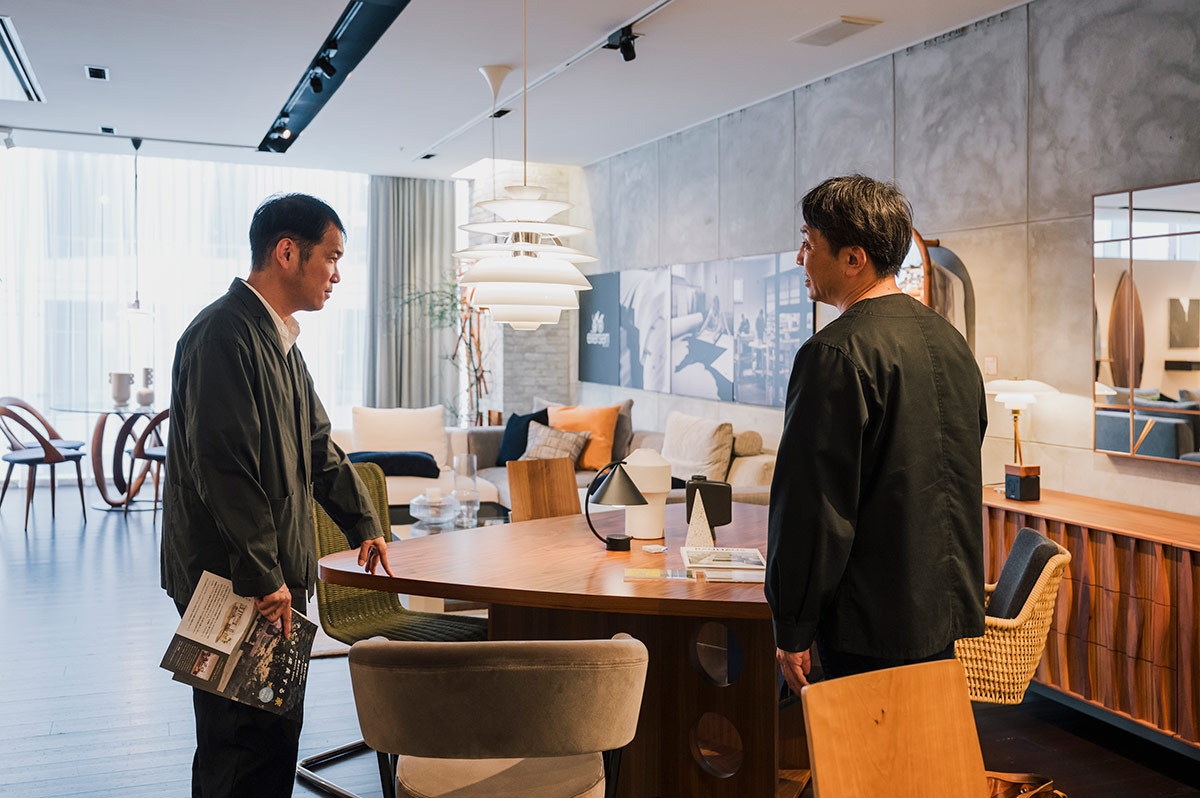 アクタス福岡店にて対談